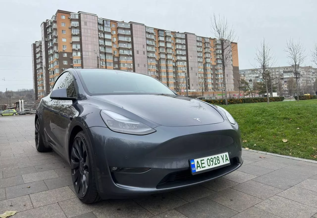 Tesla Model Y  82 kWh 202241