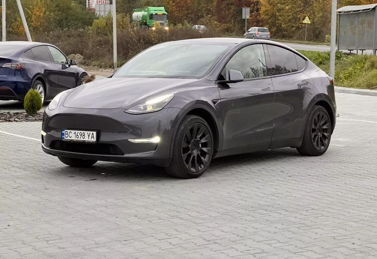 Tesla Model Y  75 kWh 202021