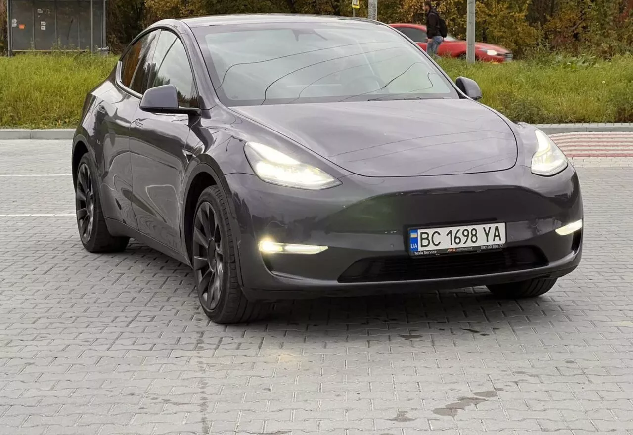 Tesla Model Y  75 kWh 2020251