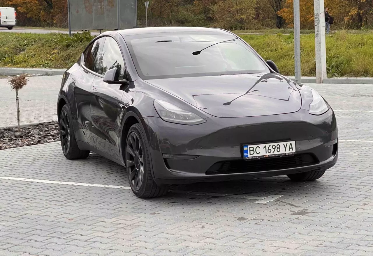 Tesla Model Y  75 kWh 2020271