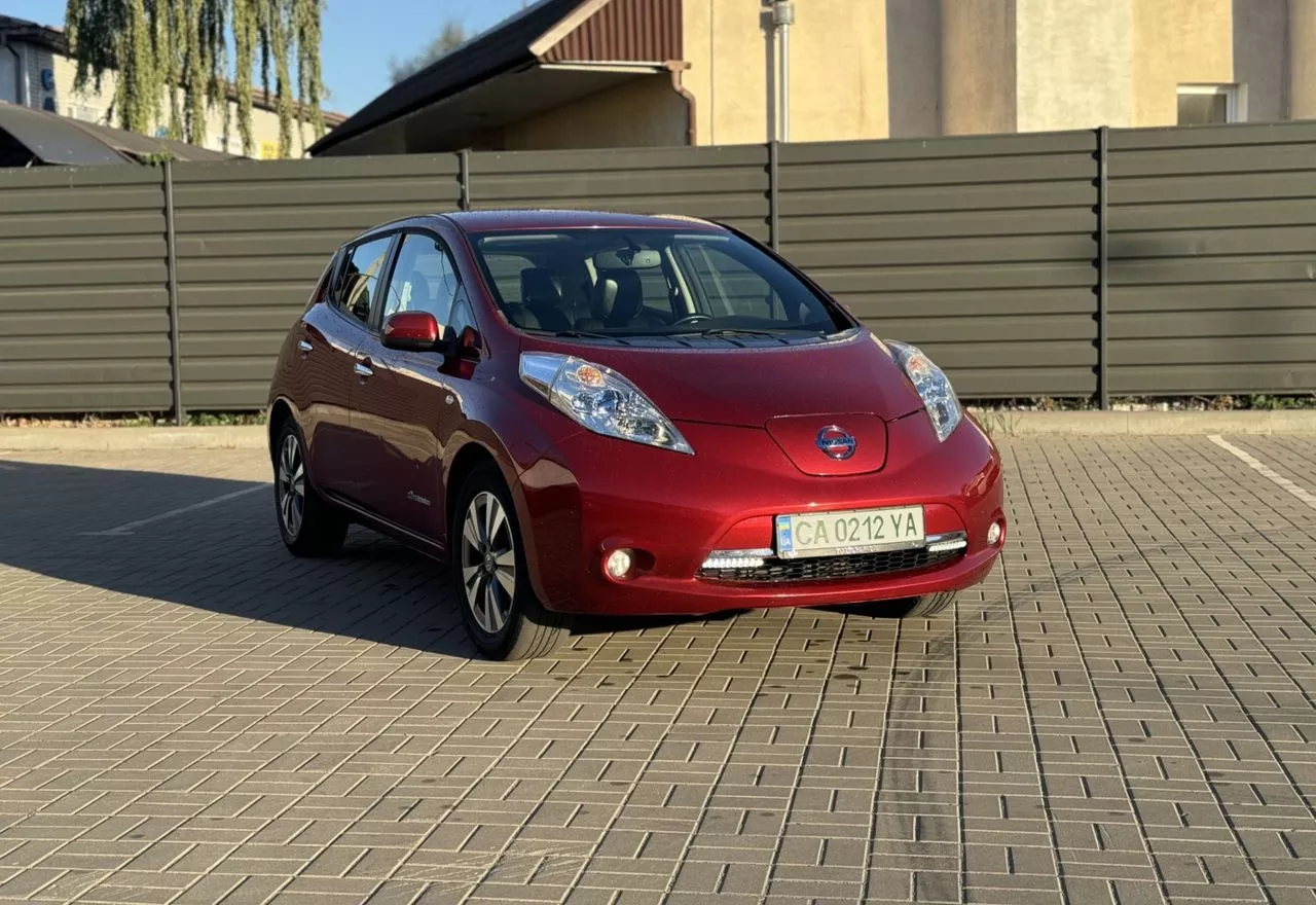 Nissan Leaf  30 kWh 201311