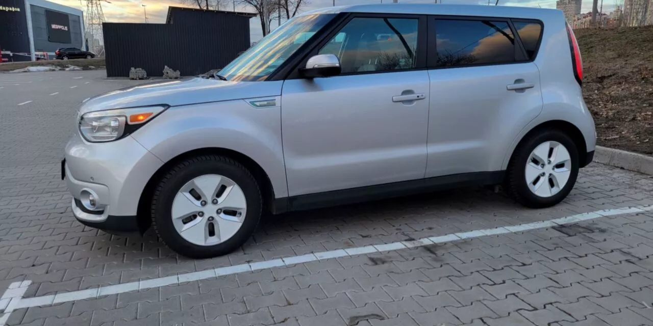 Kia Soul  27 kWh 2016301