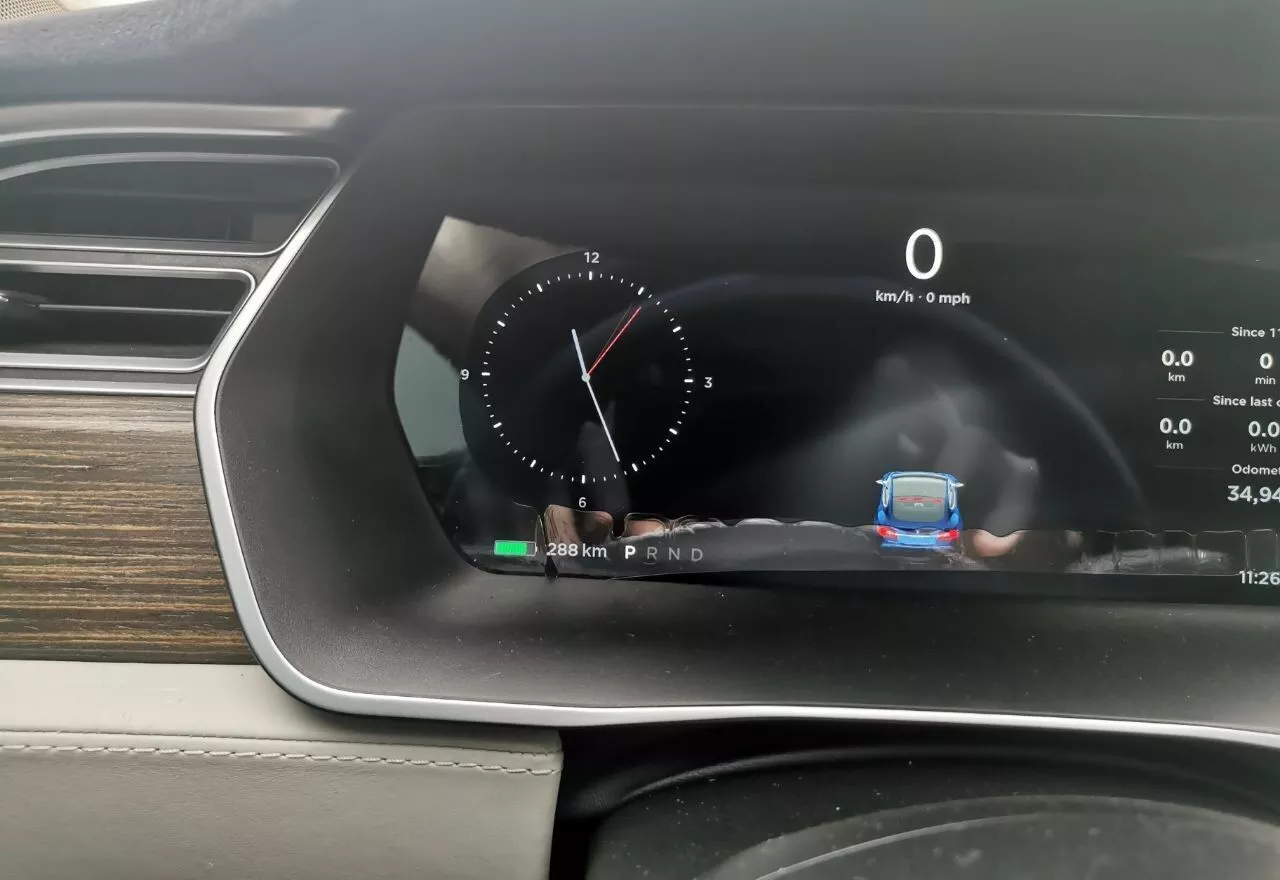 Tesla Model S  70 kWh 2015111