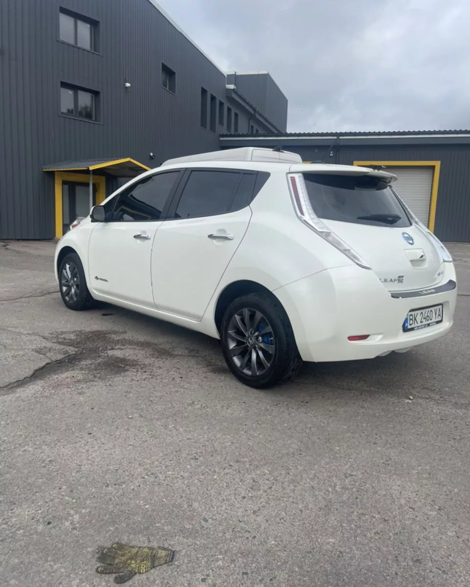 Nissan Leaf  201421