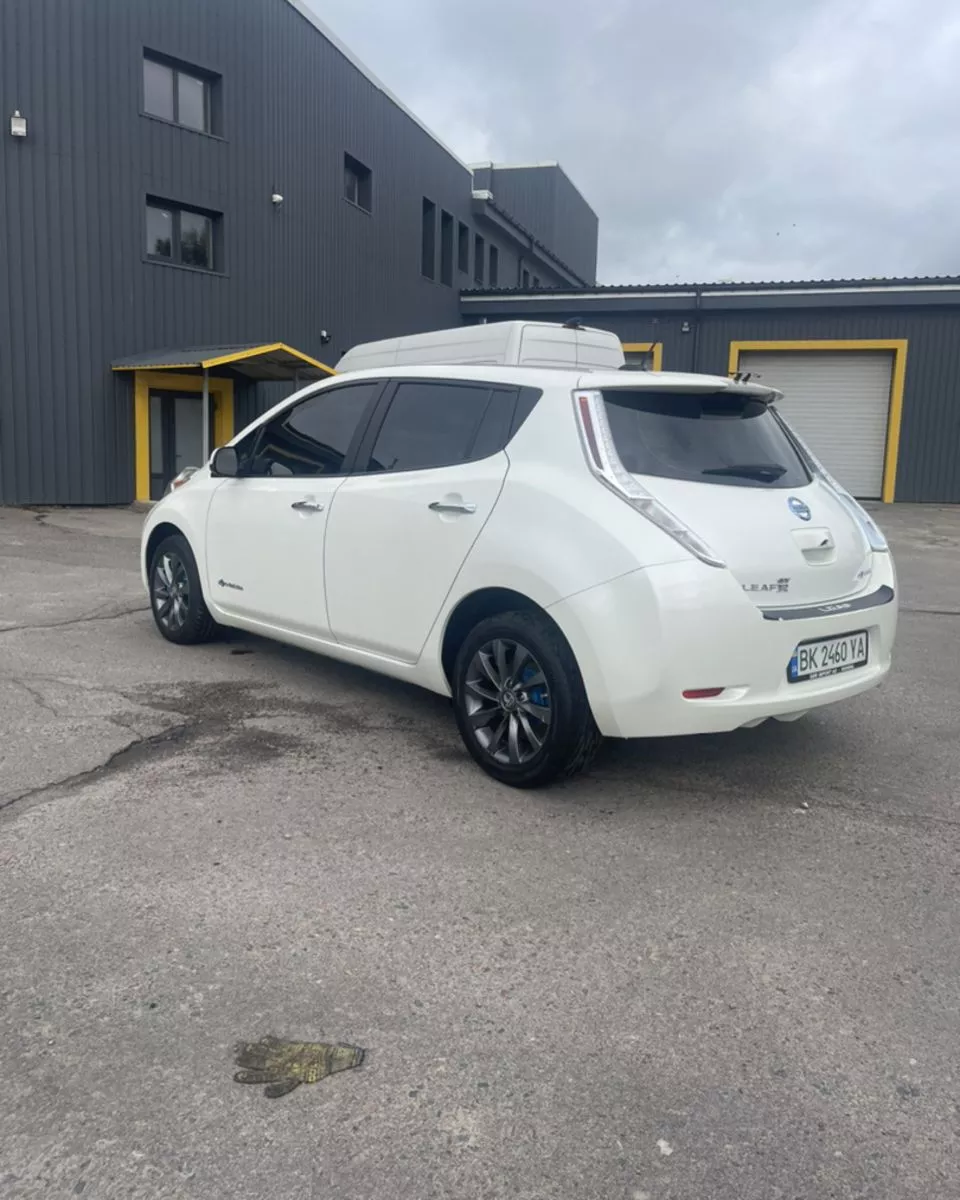 Nissan Leaf  201431