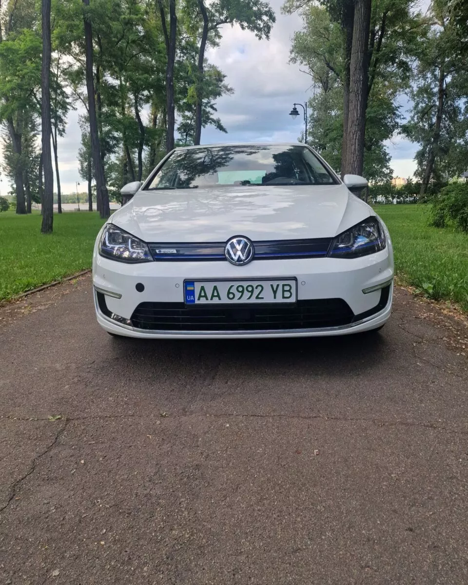 Volkswagen e-Golf  24 kWh 201501