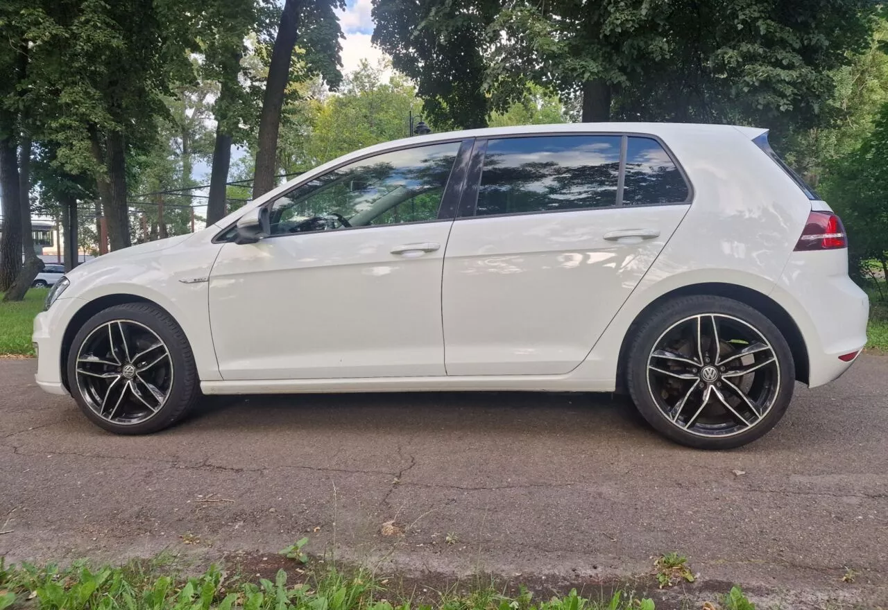 Volkswagen e-Golf  24 kWh 201541