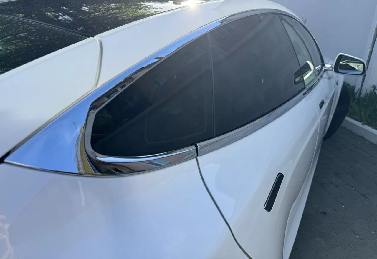 Tesla Model S  85 kWh 2015191