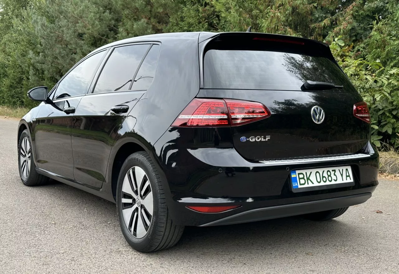 Volkswagen e-Golf  201431