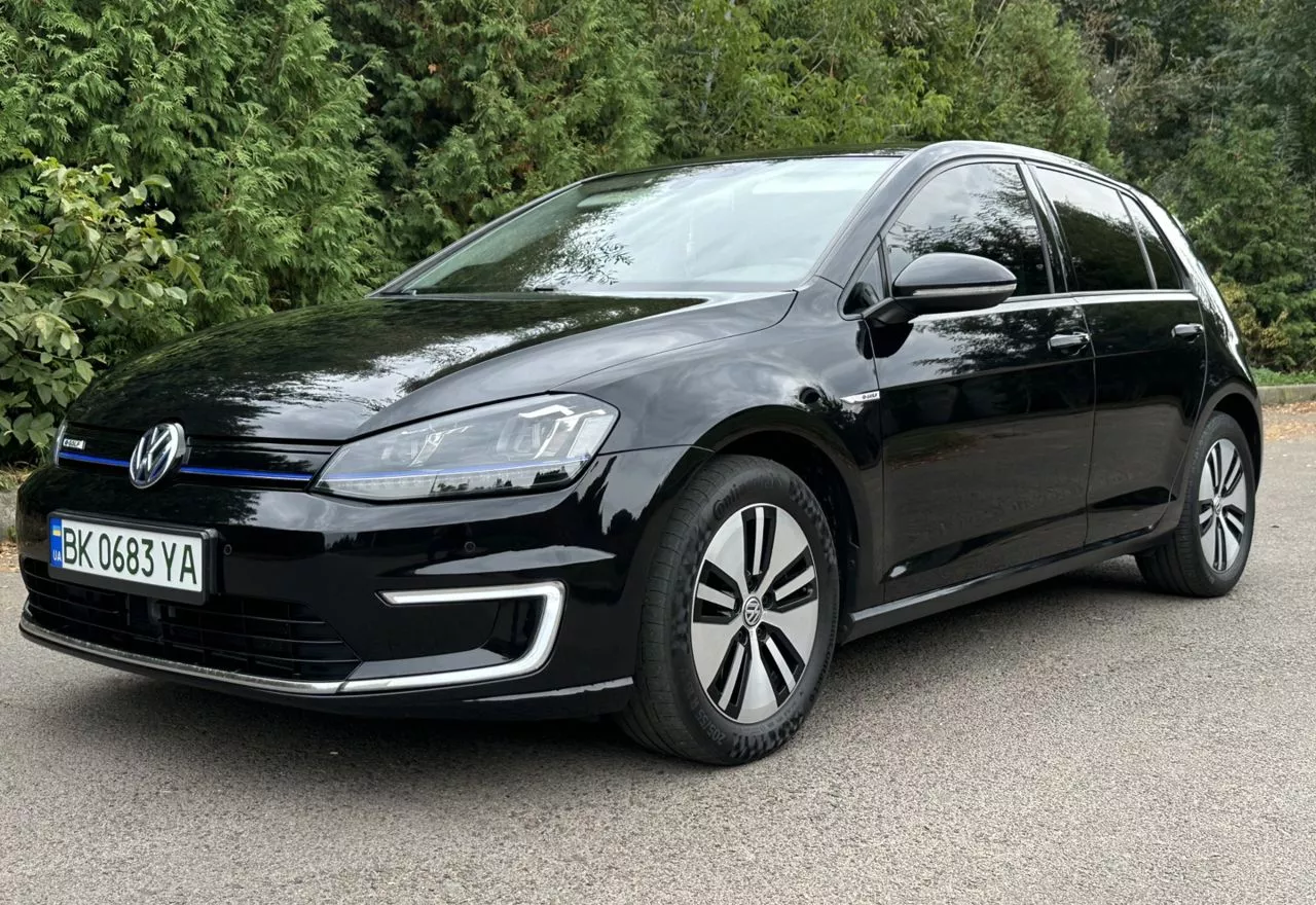 Volkswagen e-Golf  201441