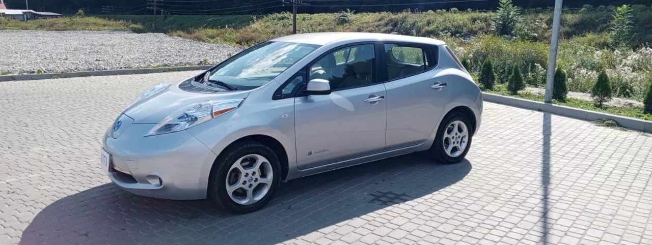 Nissan Leaf  24 kWh 2012121