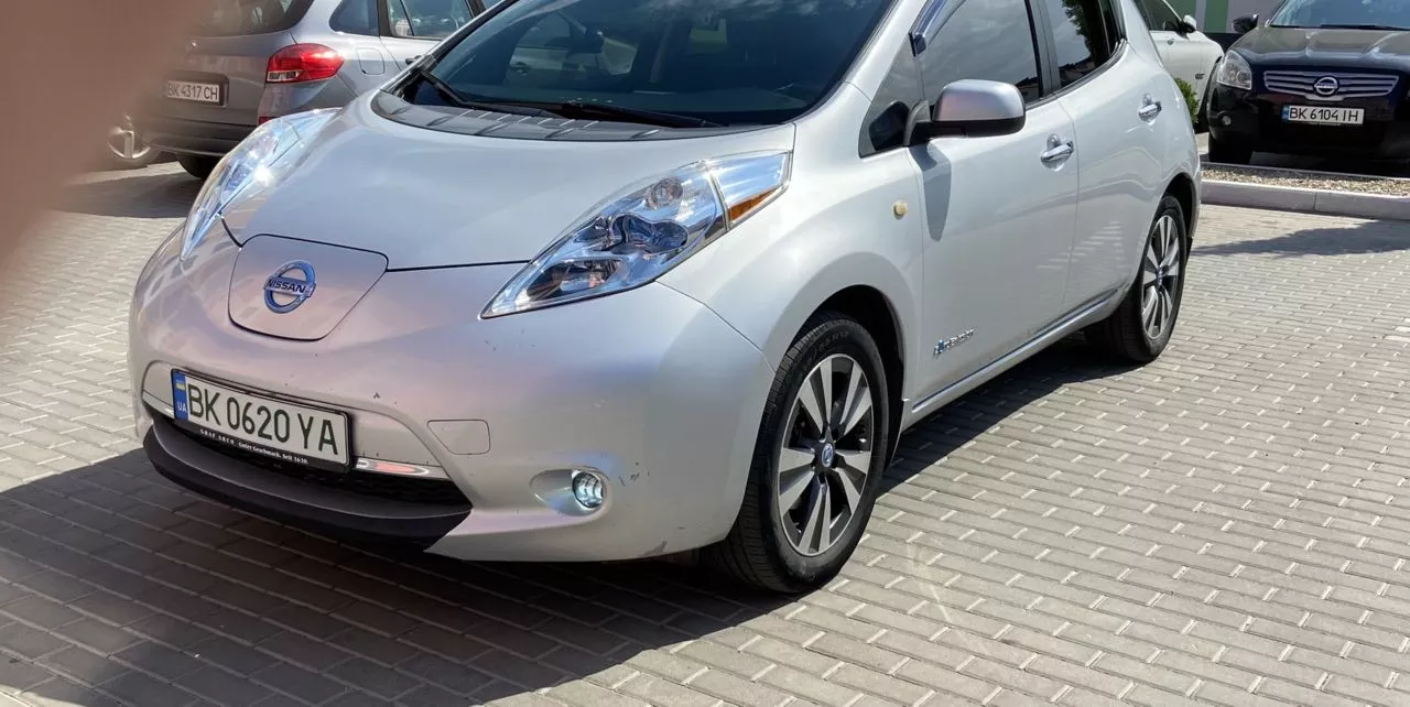 Nissan Leaf  24 kWh 201301