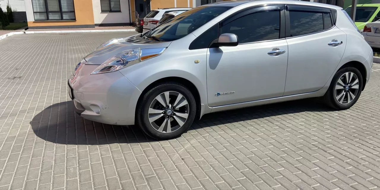 Nissan Leaf  24 kWh 201321