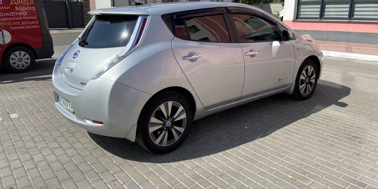 Nissan Leaf  24 kWh 201361