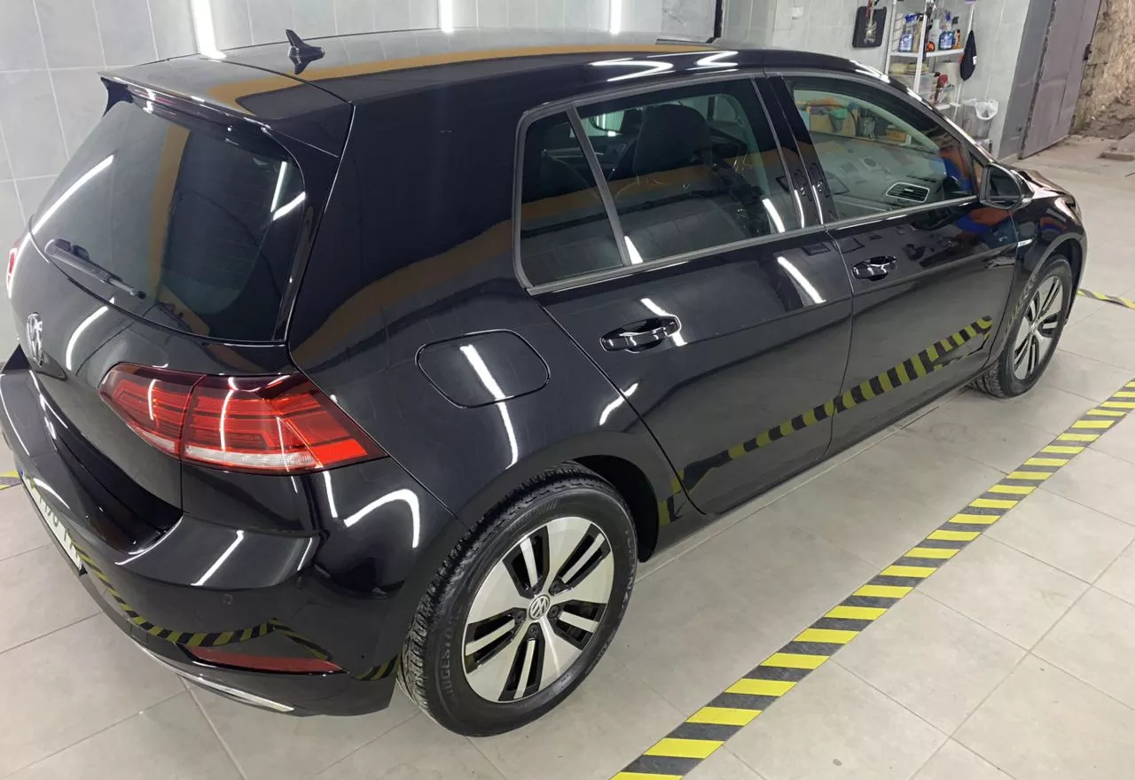 Volkswagen e-Golf  35.8 kWh 201861