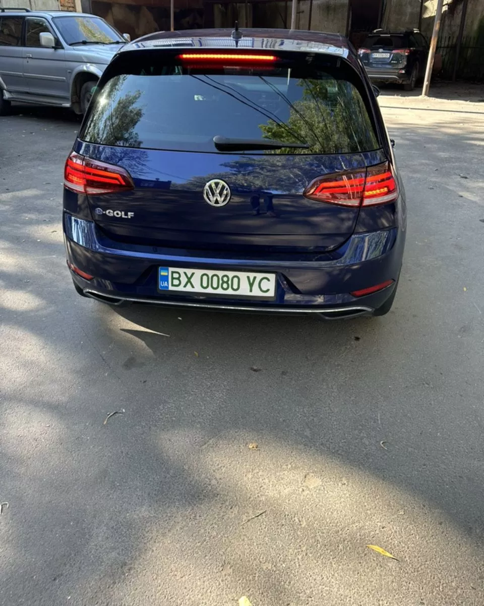 Volkswagen e-Golf  201811