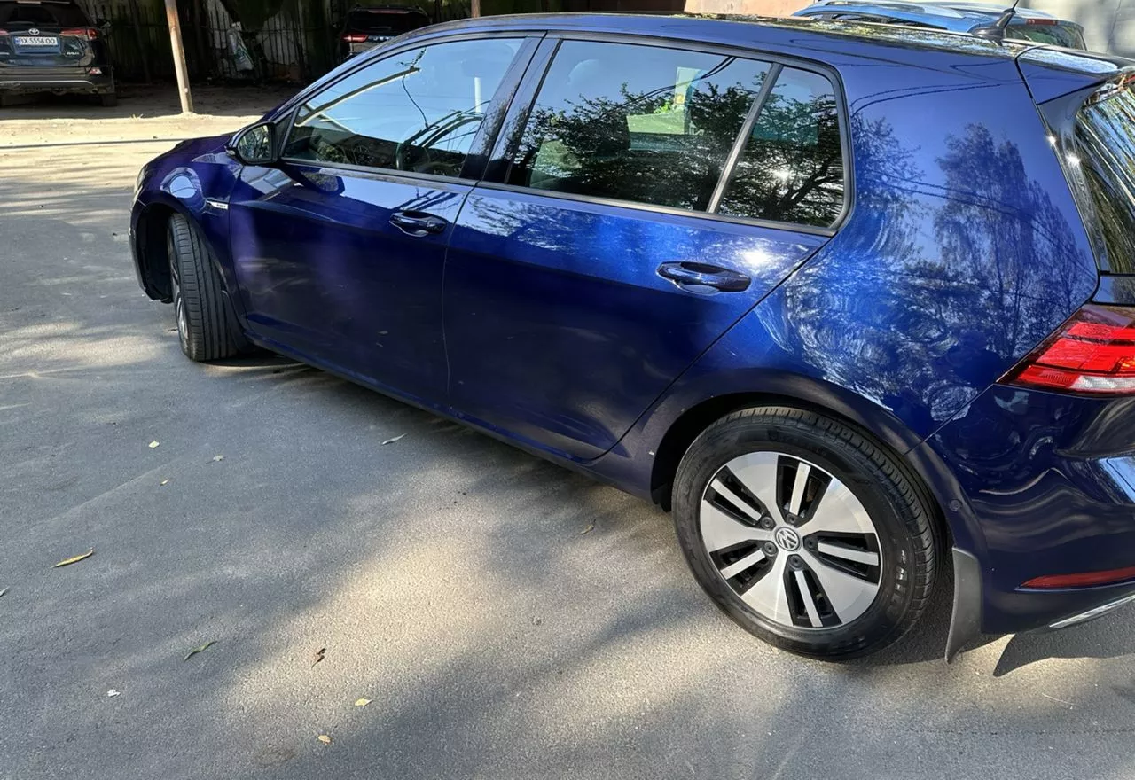 Volkswagen e-Golf  201891