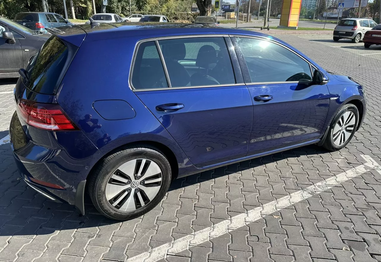 Volkswagen e-Golf  2018181