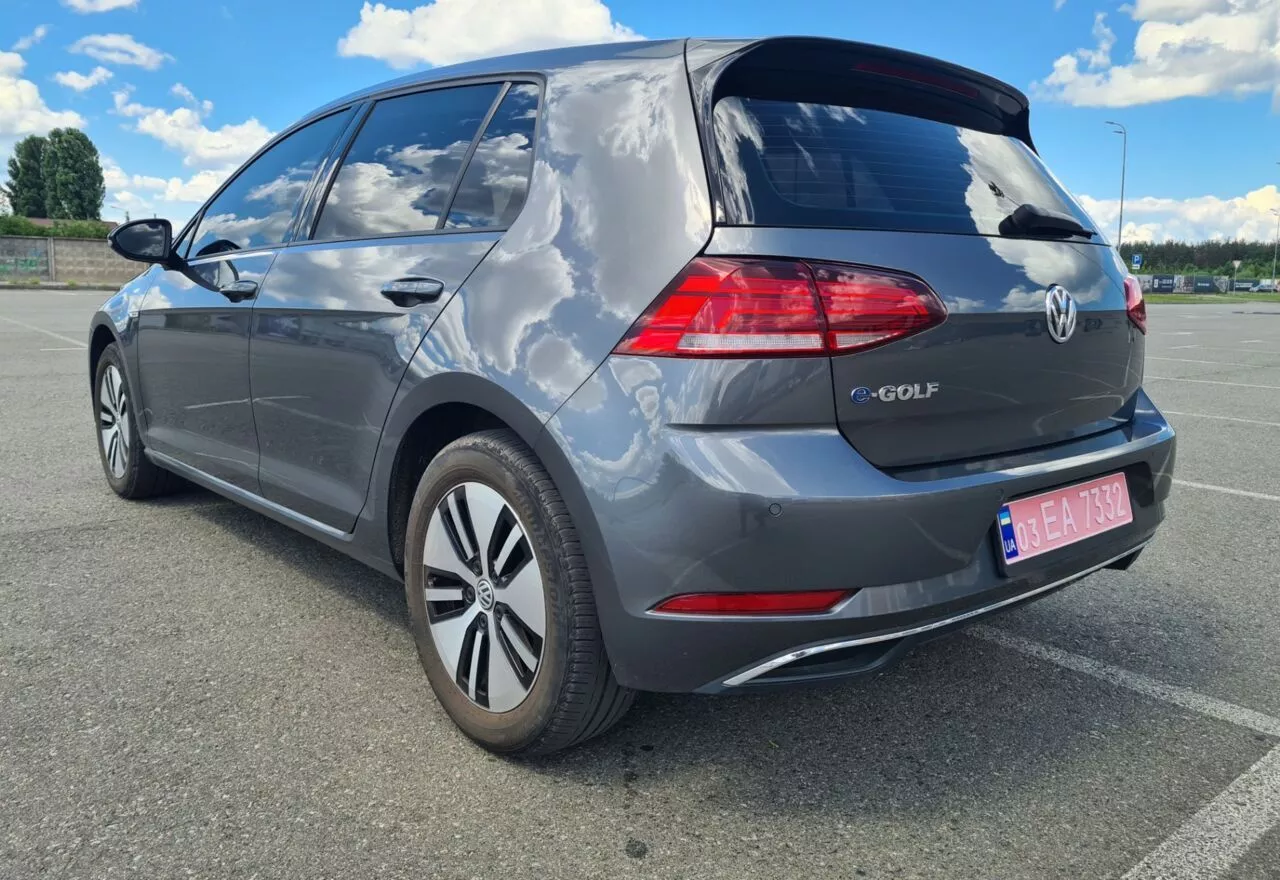 Volkswagen e-Golf  35.8 kWh 202051