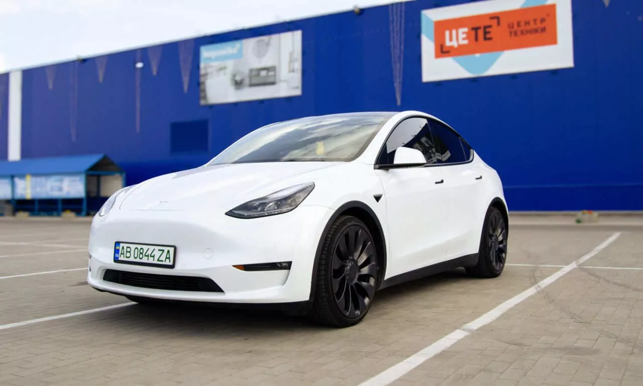 Tesla Model Y  82 kWh 202101