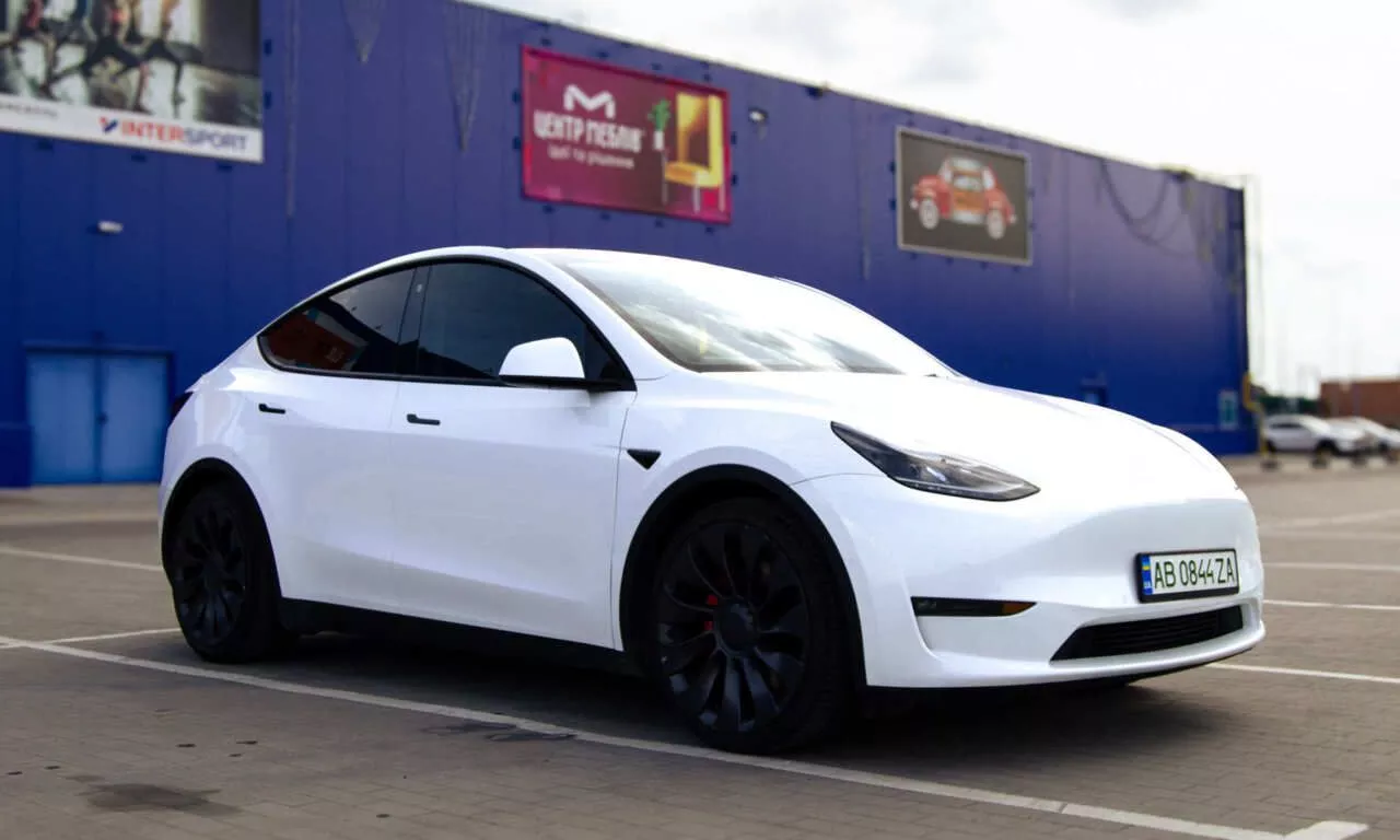 Tesla Model Y  82 kWh 202141