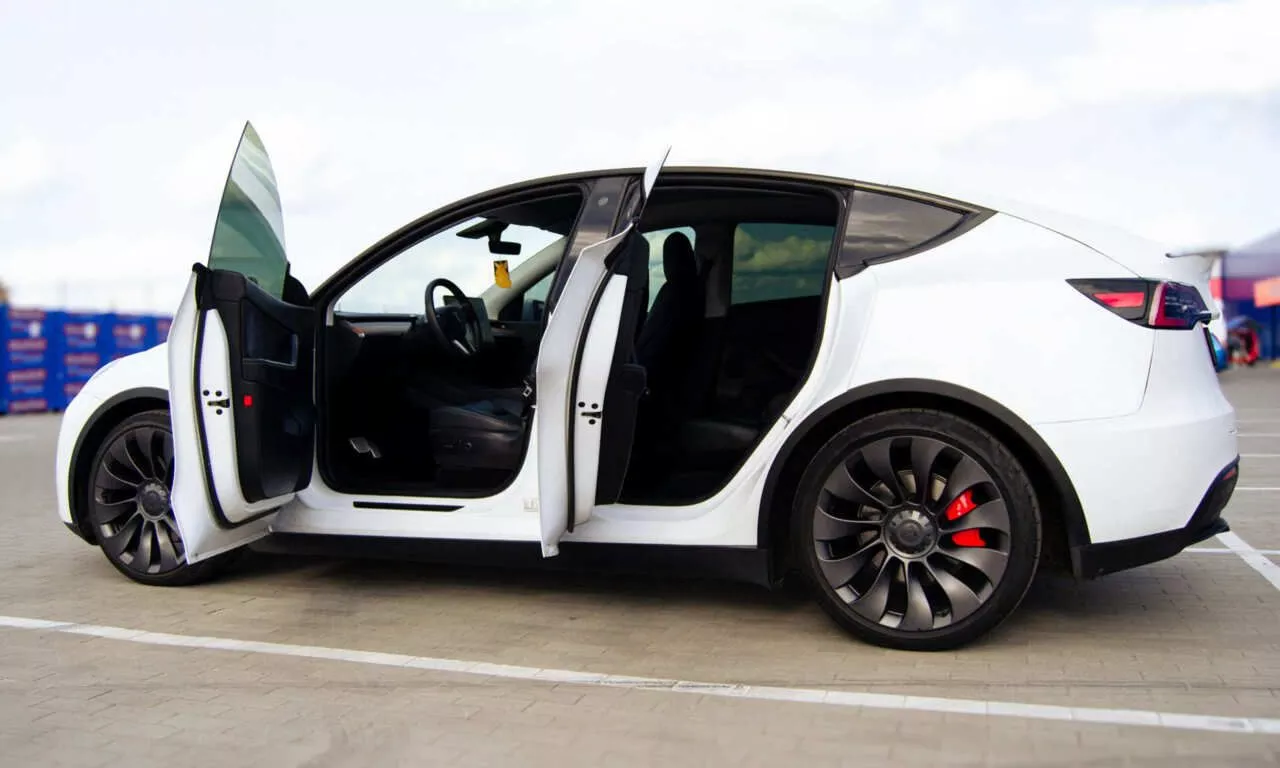 Tesla Model Y  82 kWh 202151