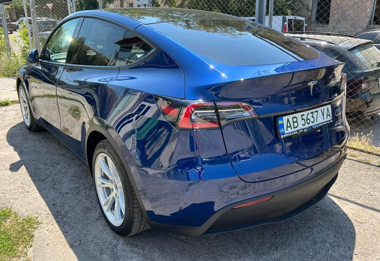 Tesla Model Y  82 kWh 2020371