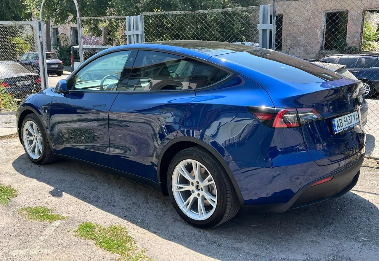 Tesla Model Y  82 kWh 2020381