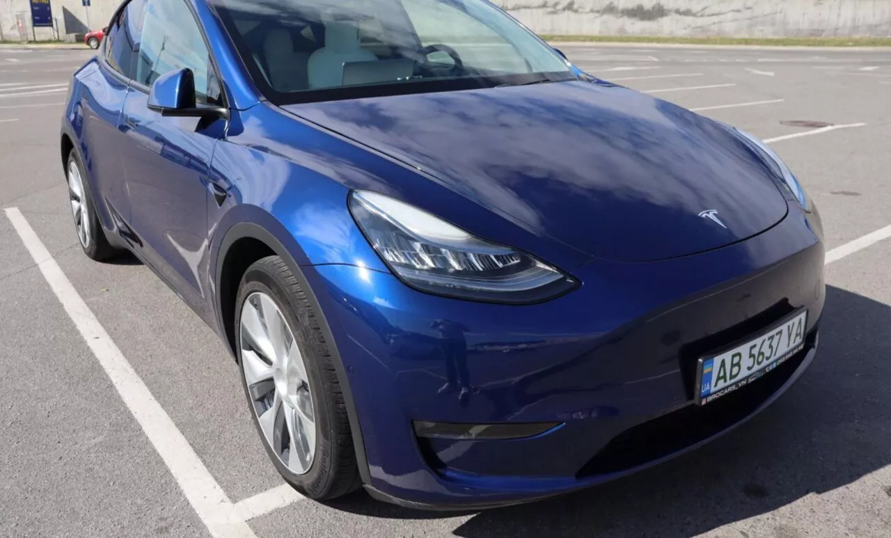 Tesla Model Y 