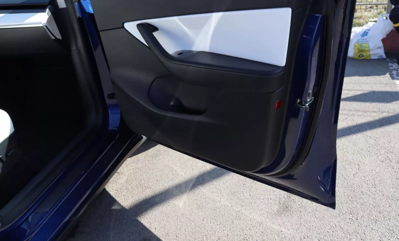 Tesla Model Y  82 kWh 2020261