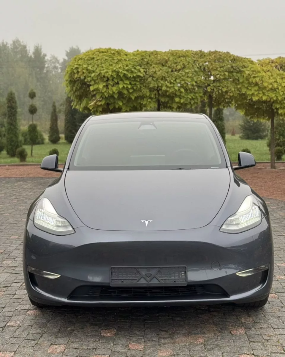 Tesla Model Y  82 kWh 202311