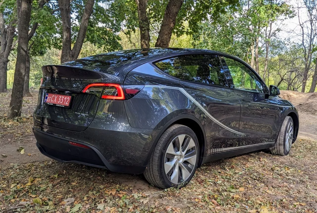 Tesla Model Y 