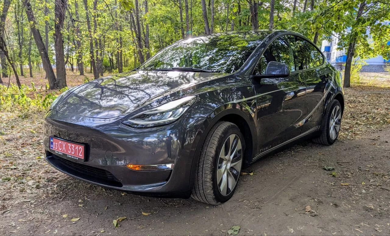 Tesla Model Y  82 kWh 2022131