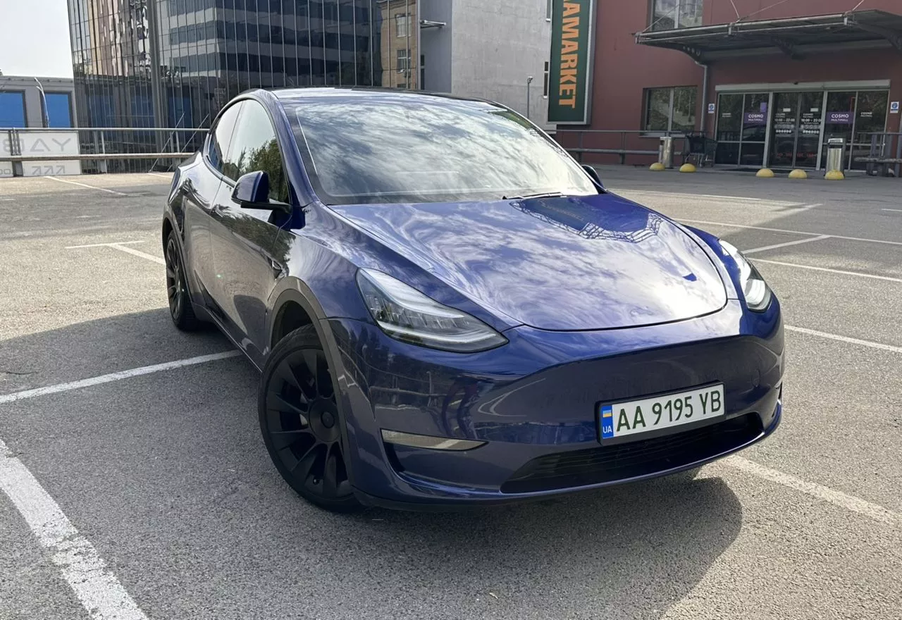 Tesla Model Y 