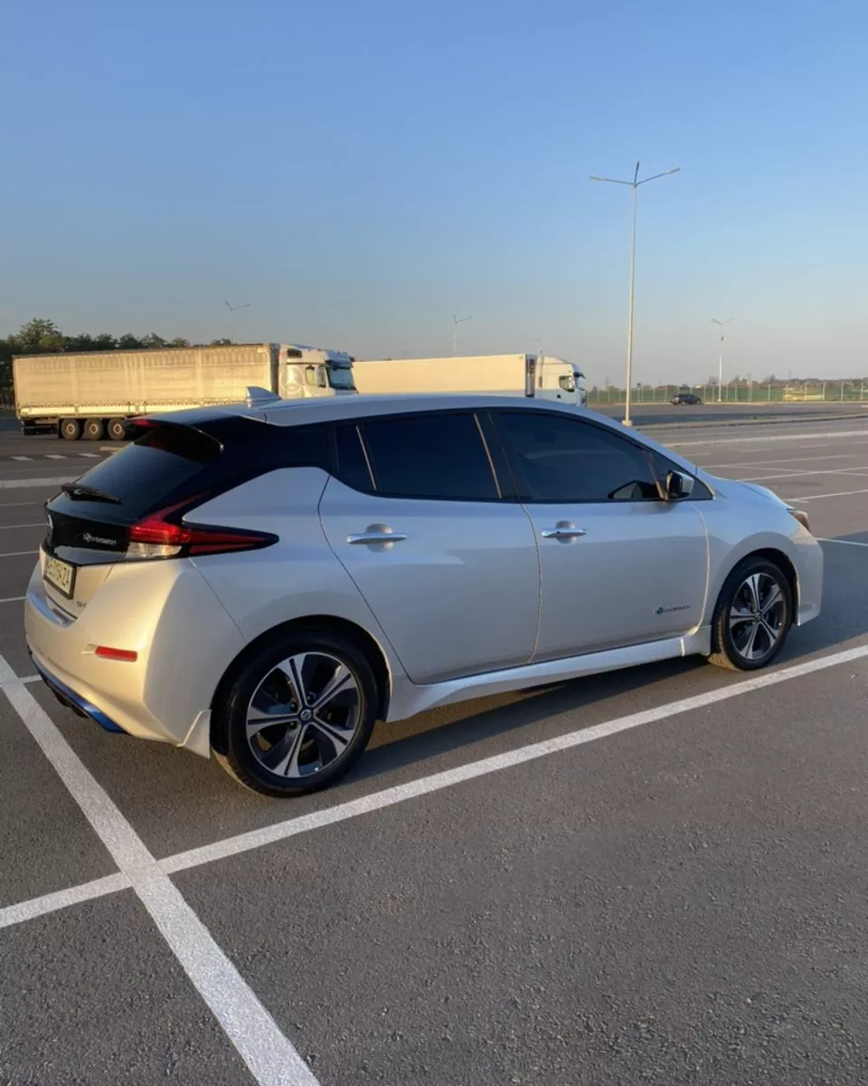 Nissan Leaf  201851