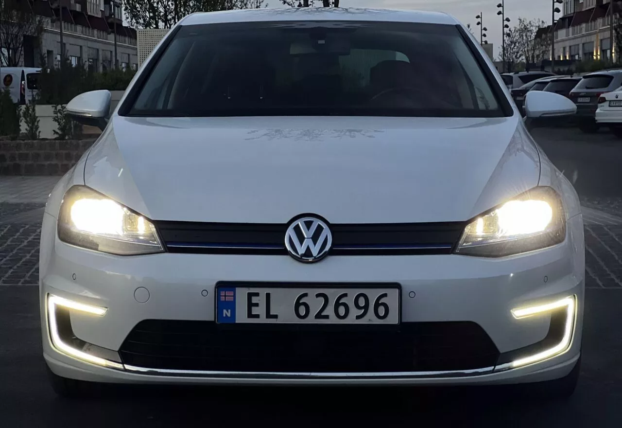 Volkswagen e-Golf  24 kWh 201571