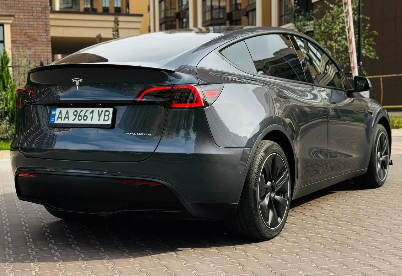 Tesla Model Y  82 kWh 202141