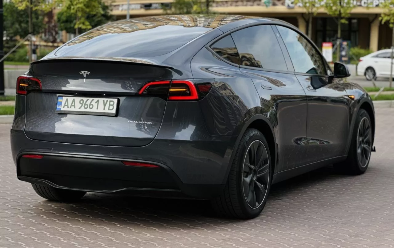 Tesla Model Y  82 kWh 2021291