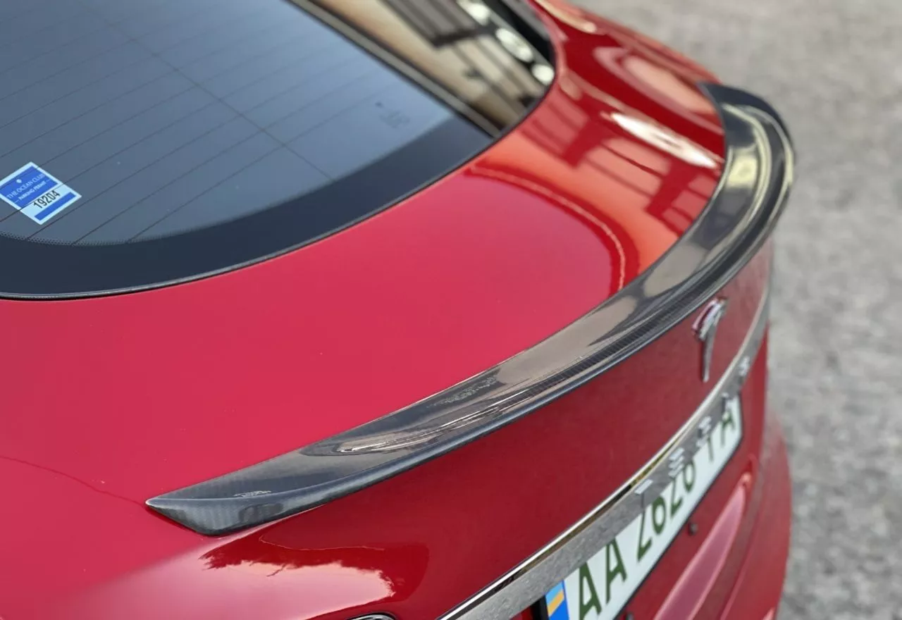 Tesla Model S  85 kWh 2013311