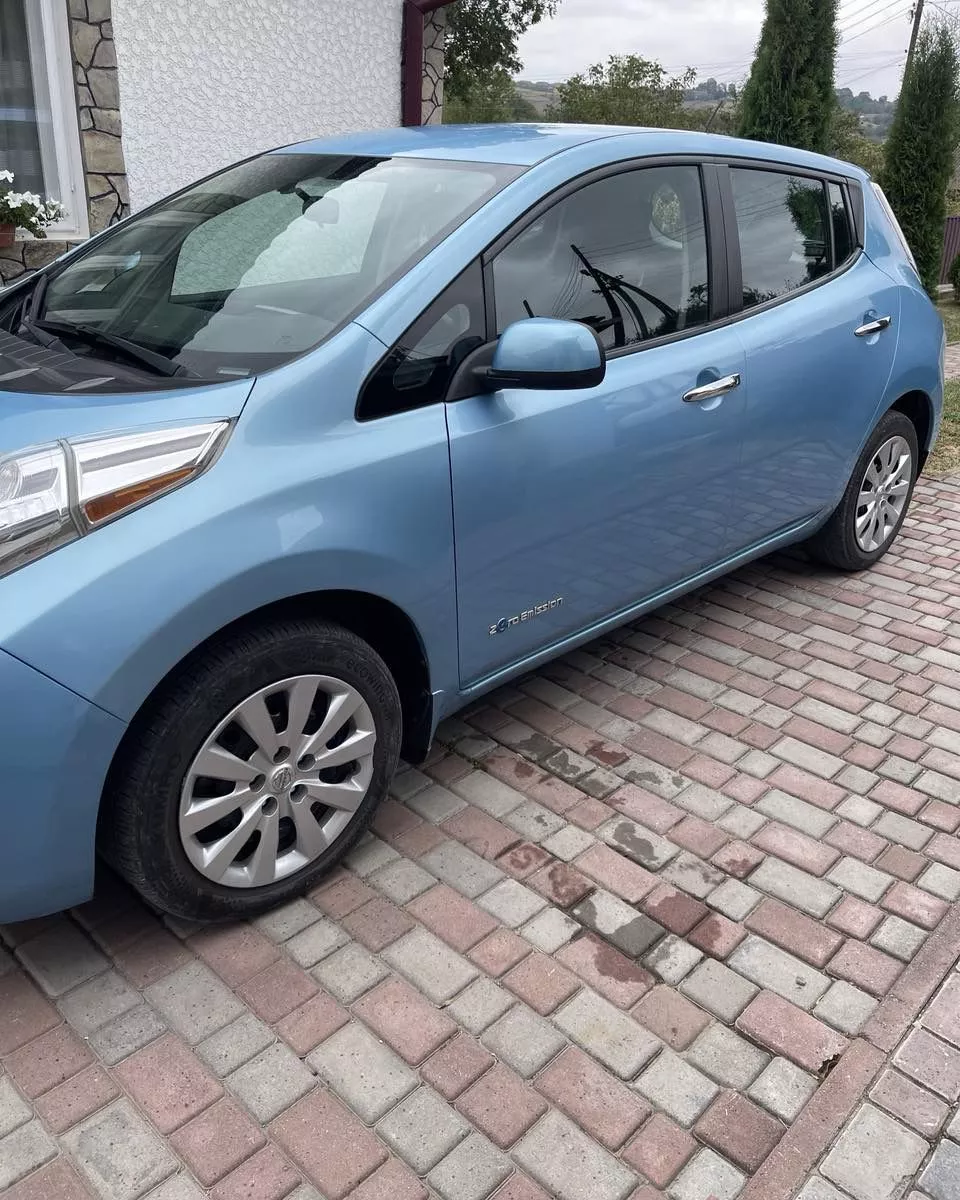 Nissan Leaf  201531