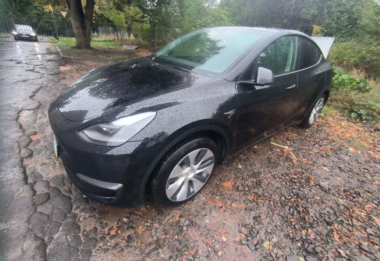 Tesla Model Y  82 kWh 202311