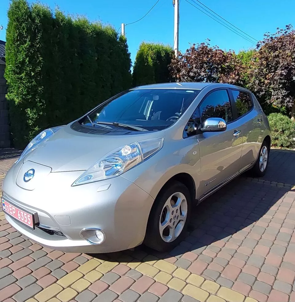 Nissan Leaf  201401