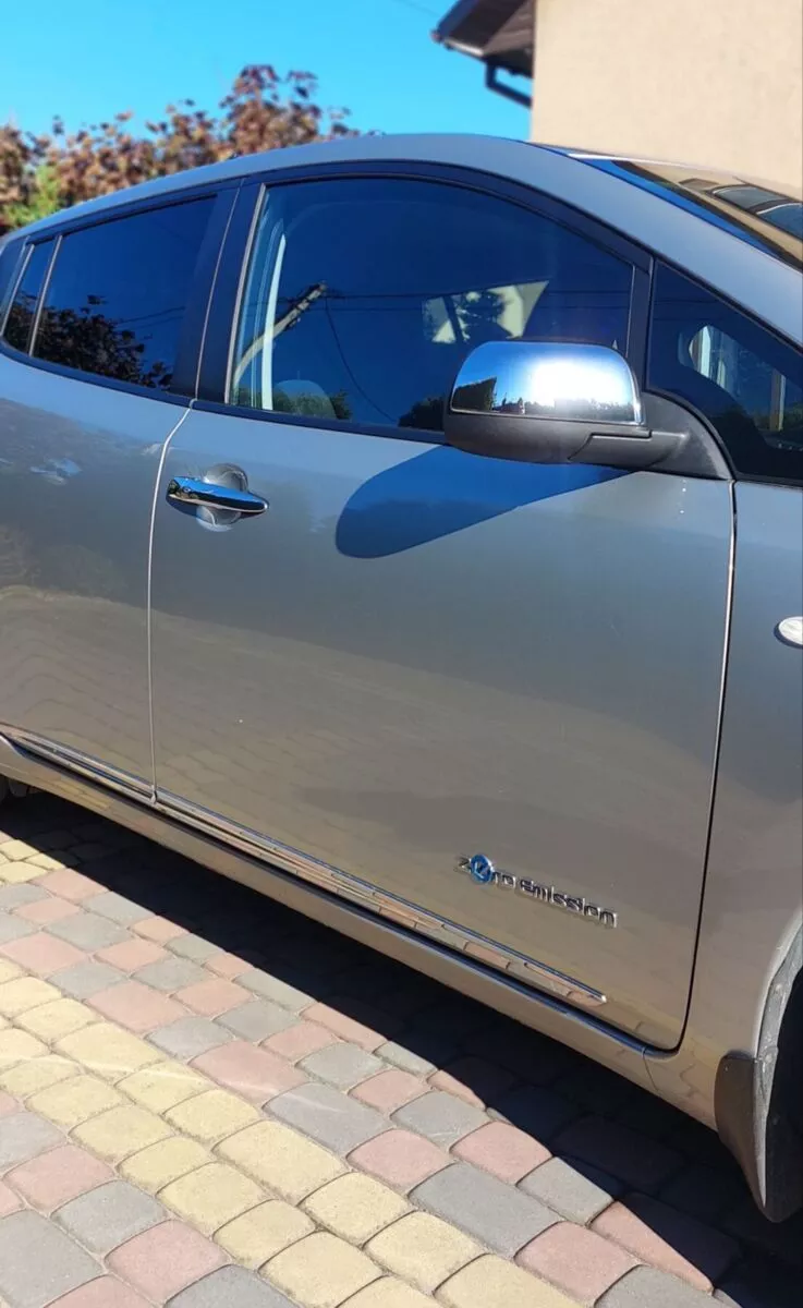 Nissan Leaf  201411