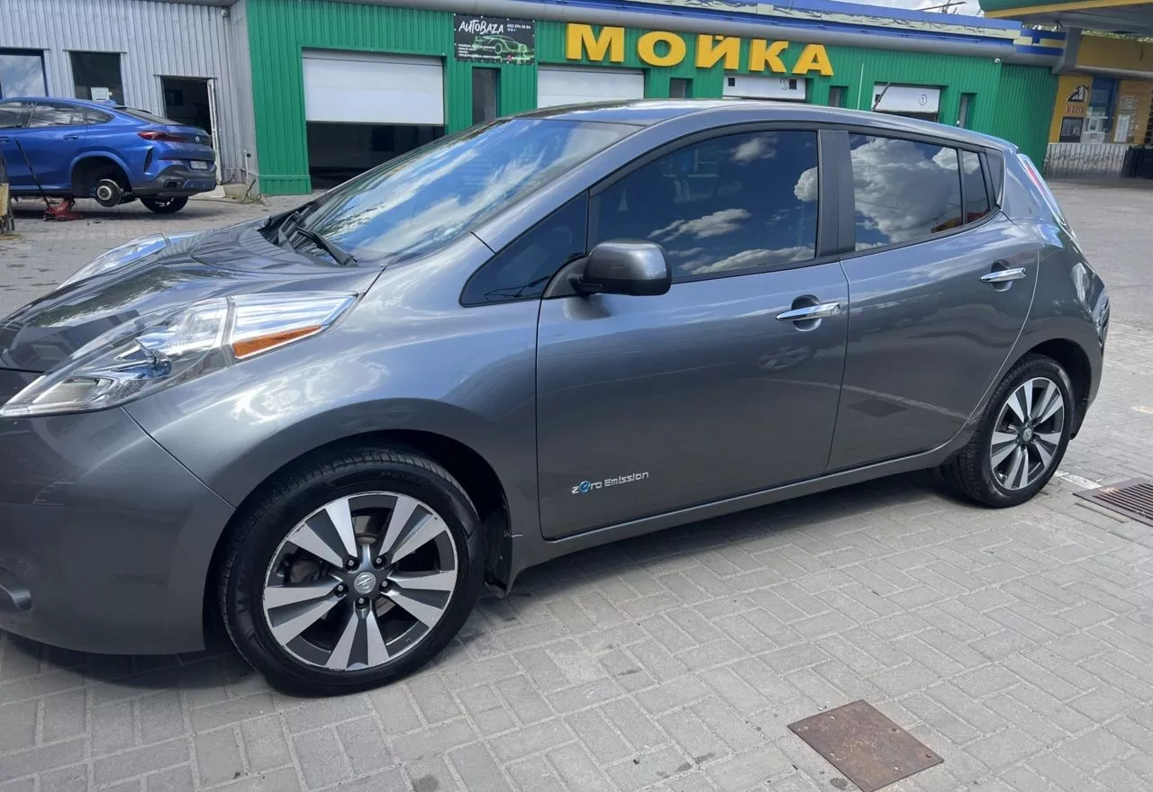 Nissan Leaf  24 kWh 201411