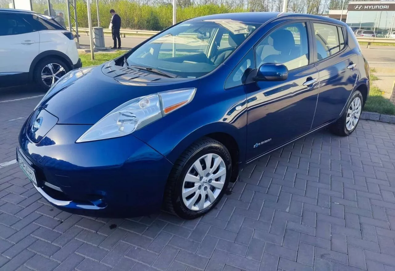 Nissan Leaf 