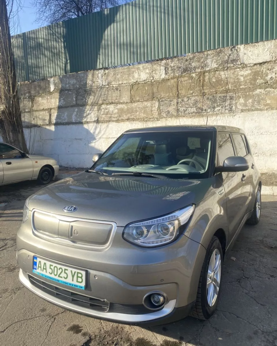 Kia Soul  30 kWh 201501