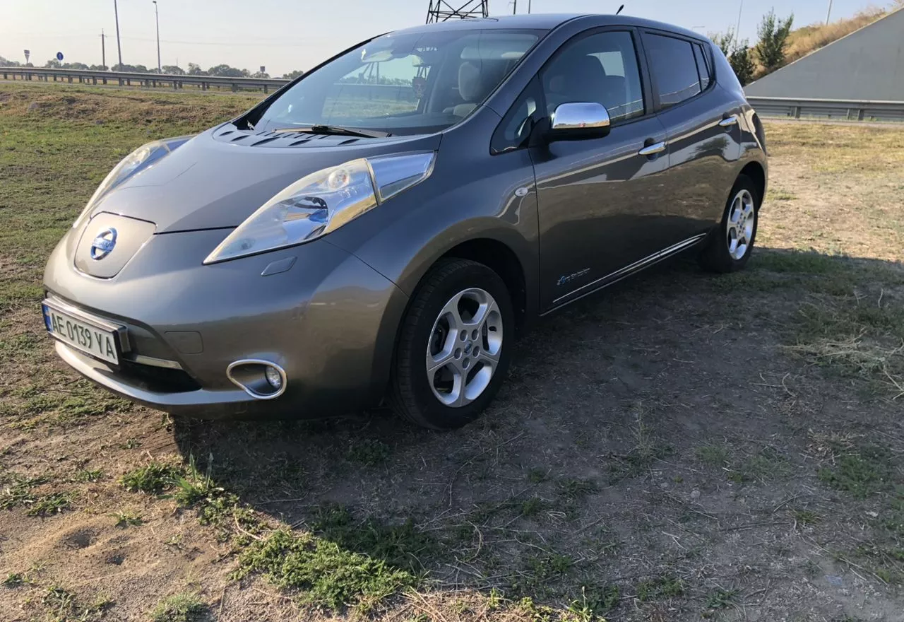 Nissan Leaf  24 kWh 2013111