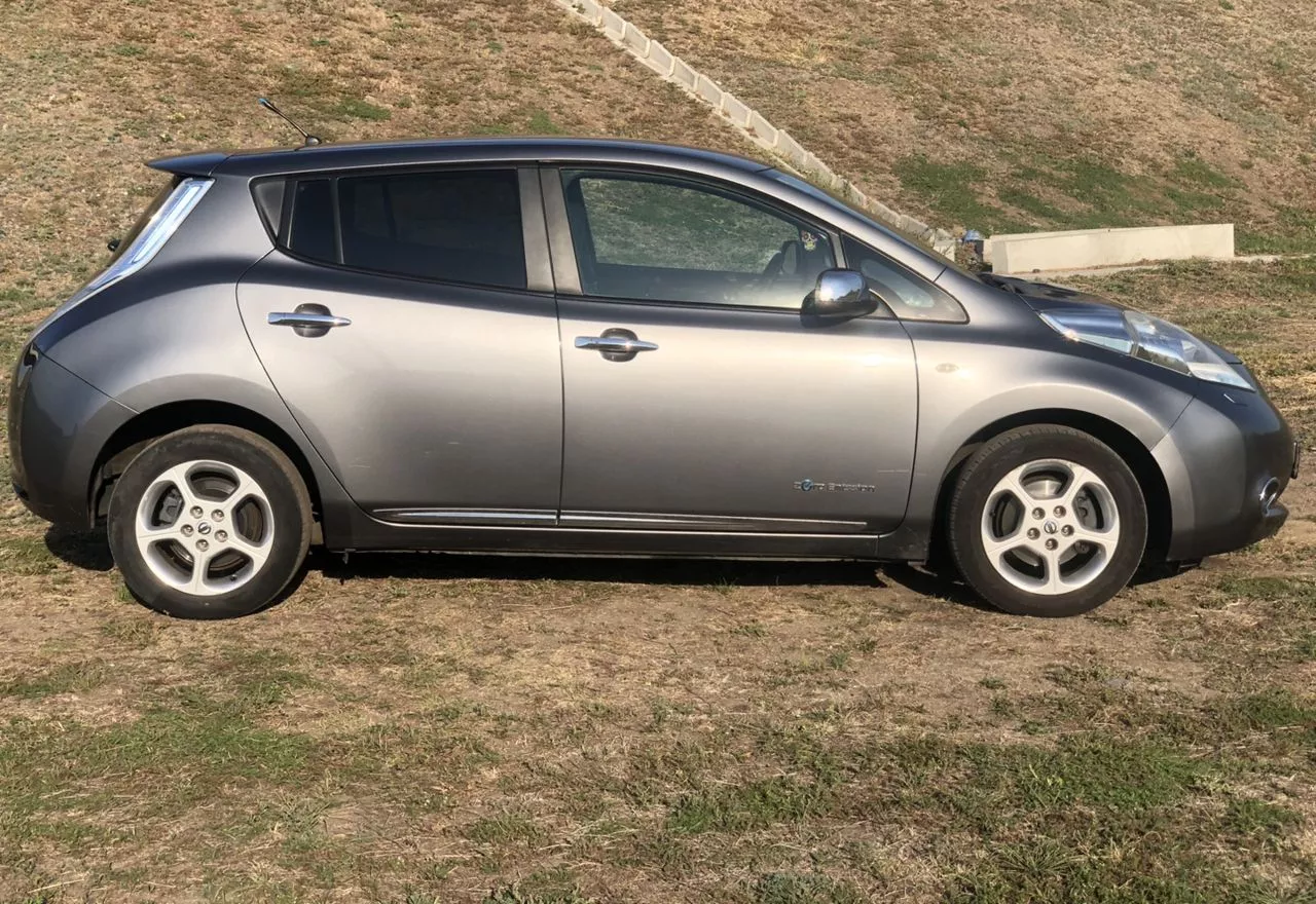 Nissan Leaf  24 kWh 2013131