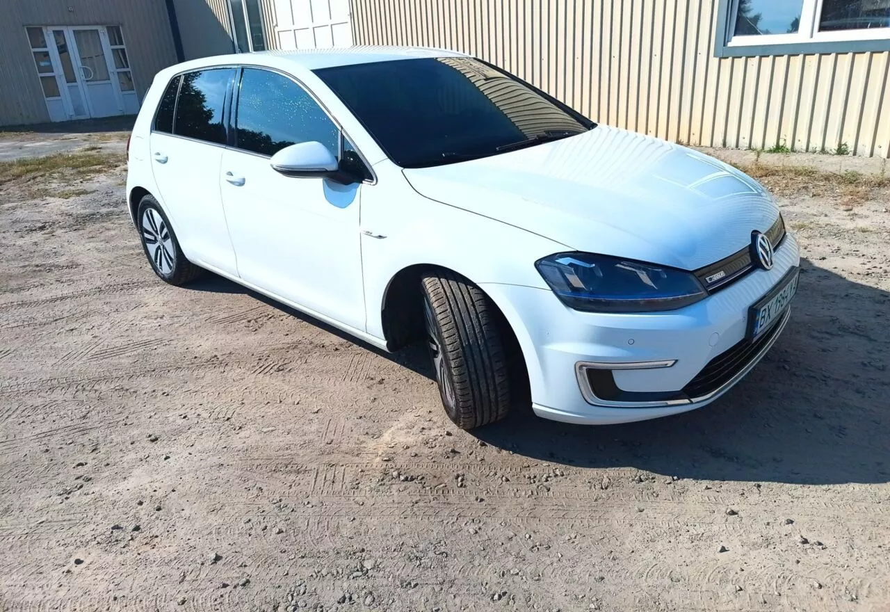 Volkswagen e-Golf  24 kWh 201411