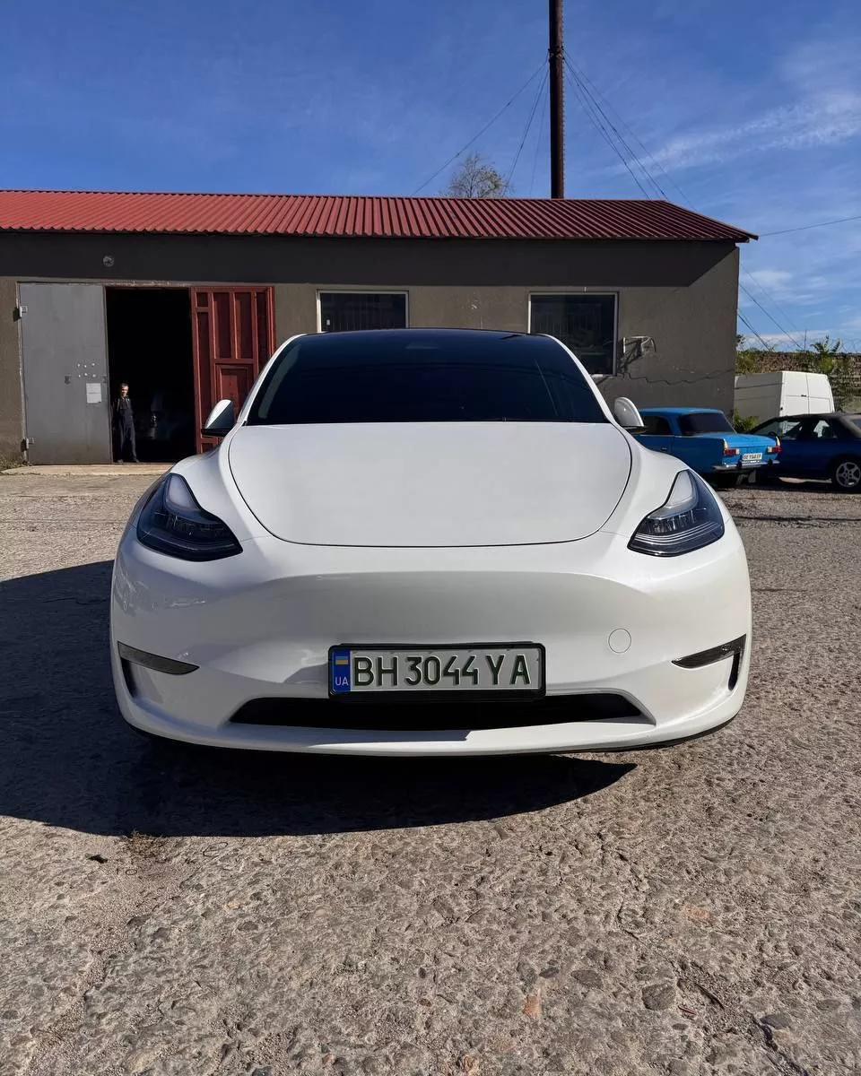 Tesla Model Y  82 kWh 202311